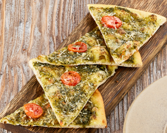 Міні-фокачча з песто і томатами