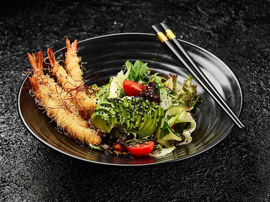 Салат з креветками катаїфі