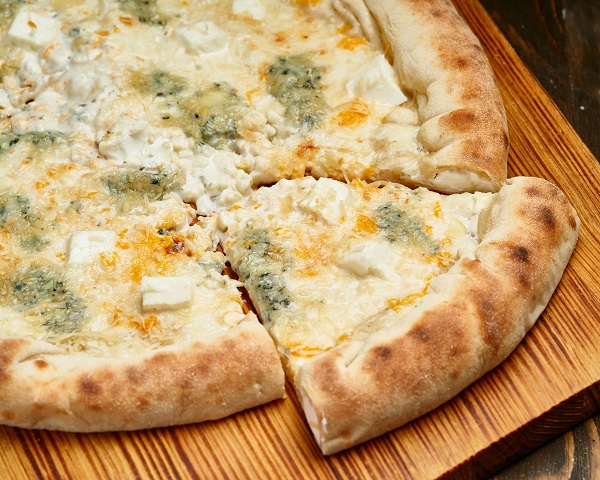 Піца 5 сирів з сирним бортом