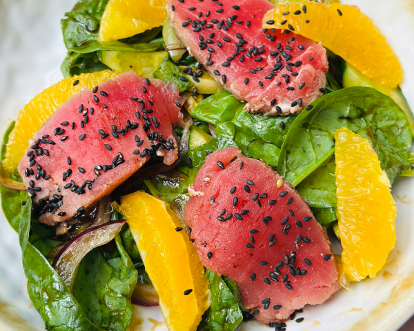 Салат з тунцем та апельсином