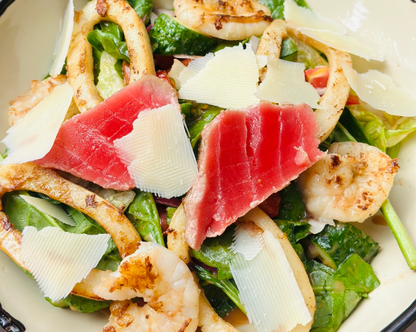 Салат з морепродуктами