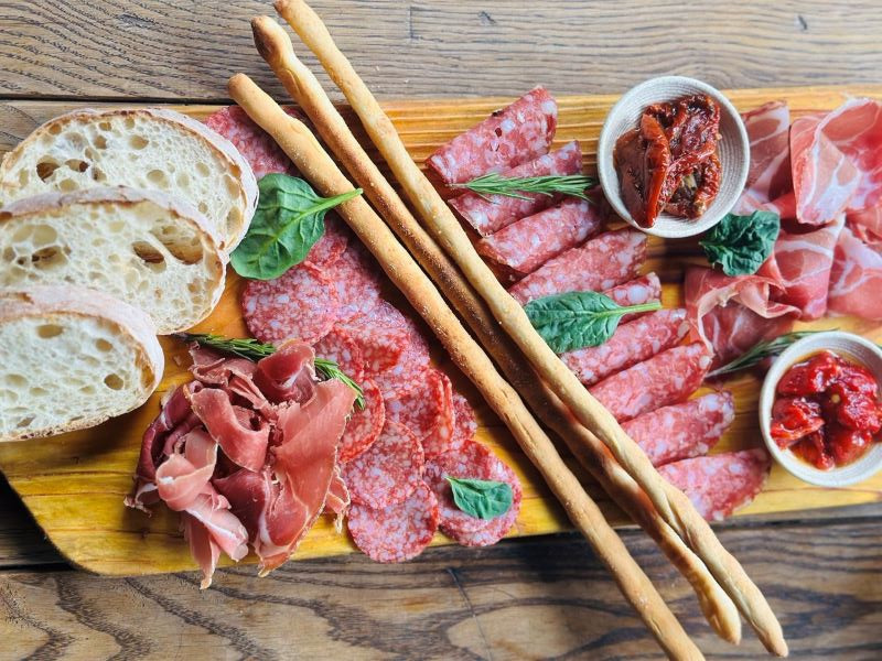 М’ясне антипасті